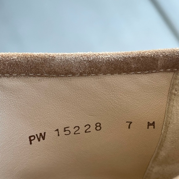 Stuart Weitzman - Beige Suede Lace-Up High Top Espadrilles W/ Gold Studs Sz 7M - Picture 16 of 16